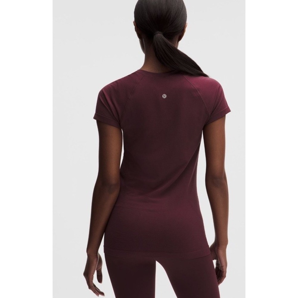 Lululemon Swiftly Tech Short-Sleeve Shirt 2.0 Hip Length Size 8 Burgundy Bay - Picture 4 of 10